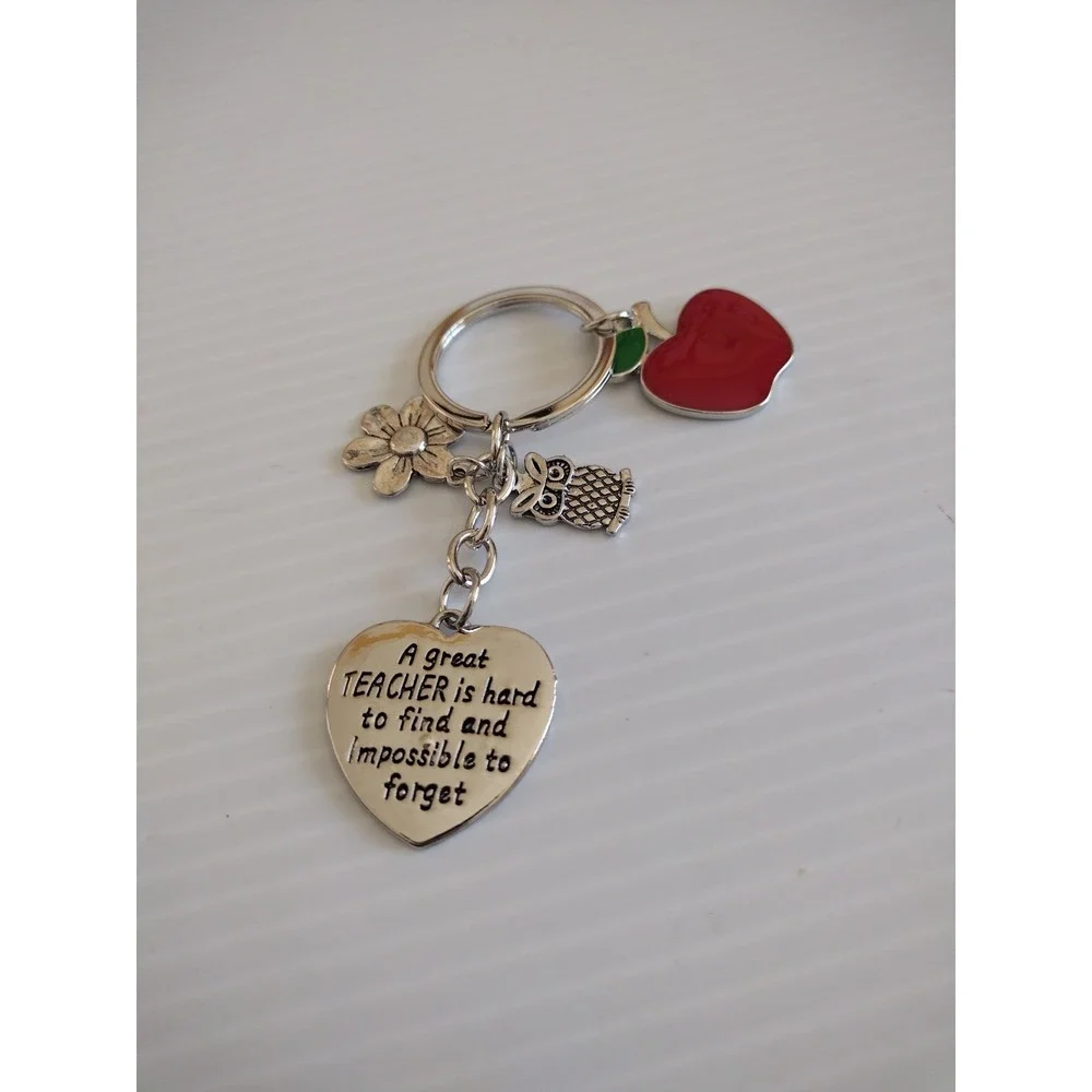 Unbranded Key Chain A Great Teacher Heart And‎ Apple Silver